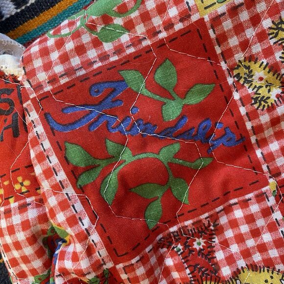 Vintage Cottage Core Quilted Shoulder Bag. Flap Closure. Eyelet Lace. Boho. - Picture 10 of 11